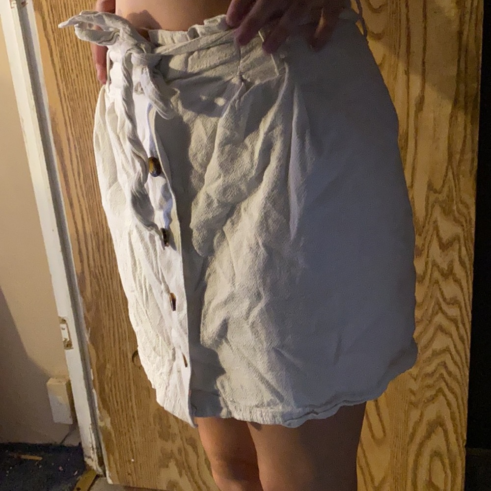 XS HOLLISTER MINI SKIRT!